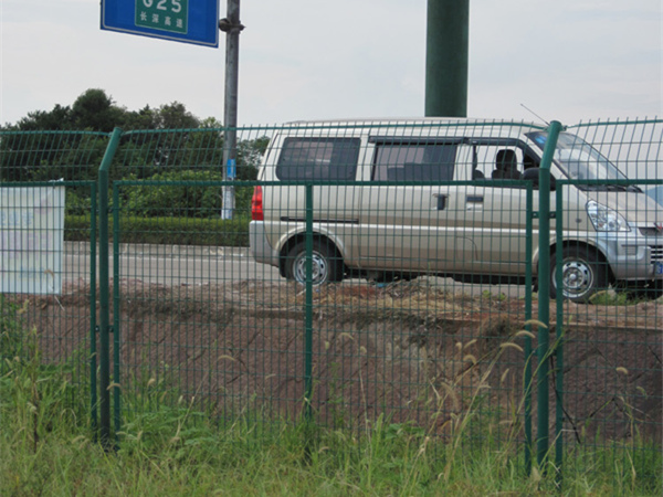 湖北框架護欄網(wǎng)案例