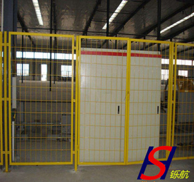 車間隔離護(hù)欄網(wǎng)_副本.jpg 車間隔離護(hù)欄網(wǎng)_副本.jpg